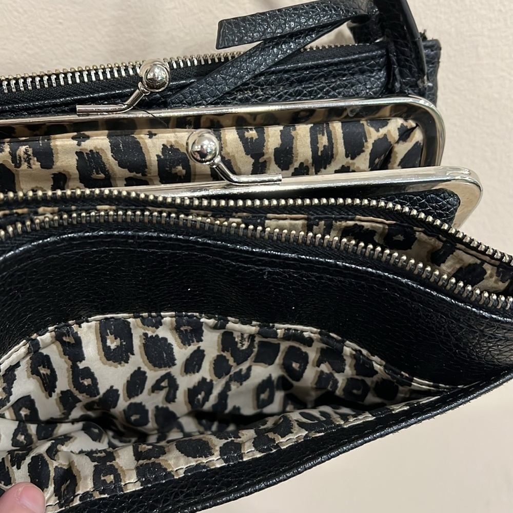 (27) Nine West crossbody purse - Picture 5 of 6